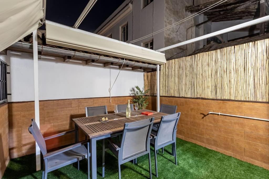 Apartamento Con Terraza A 4 Minutos De La Catedral グラナダ エクステリア 写真