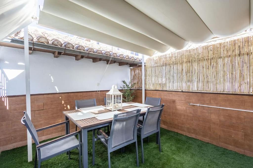Apartamento Con Terraza A 4 Minutos De La Catedral グラナダ エクステリア 写真
