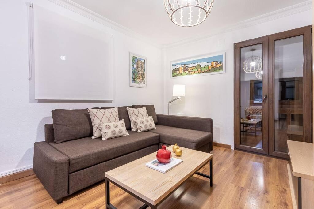 Apartamento Con Terraza A 4 Minutos De La Catedral グラナダ エクステリア 写真